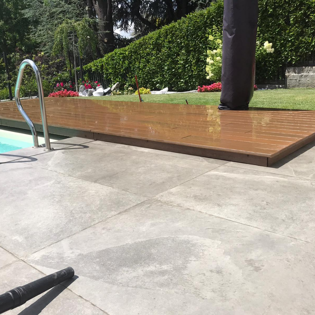 Legno per esterni piscina