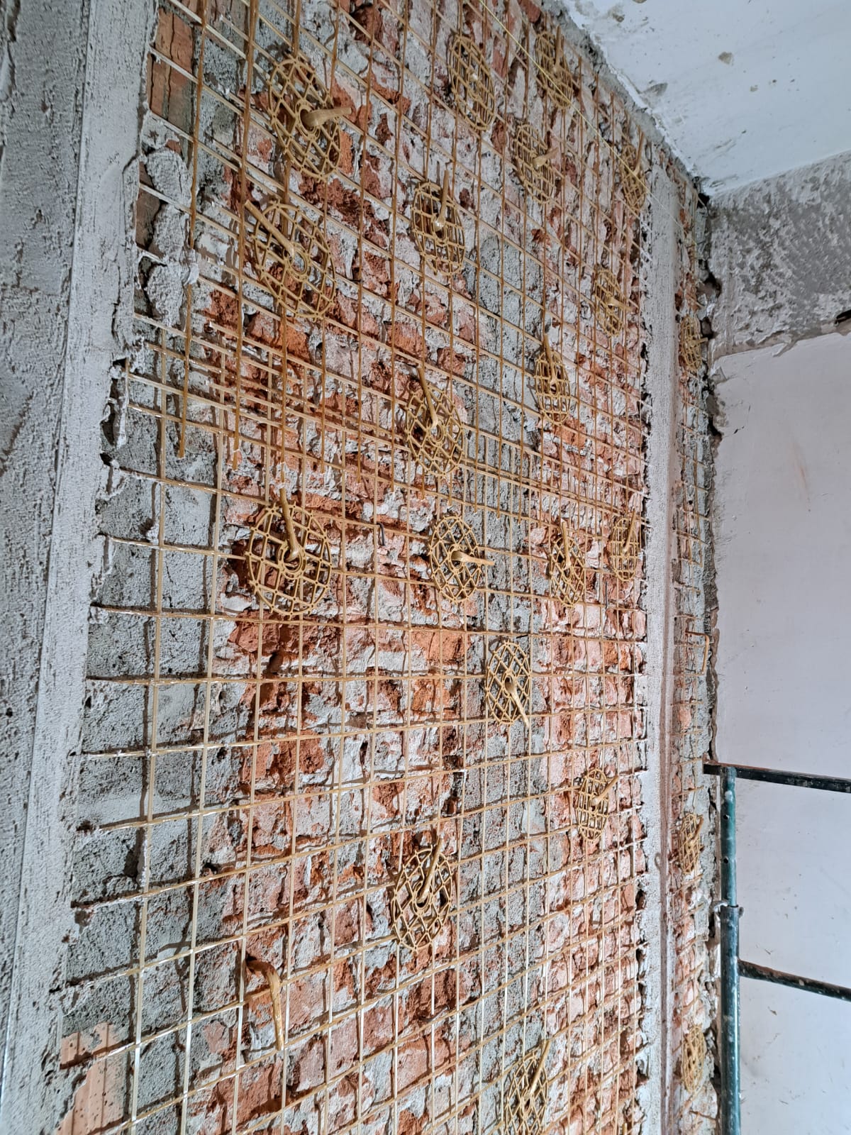 facciata parete rinforzo strutturale